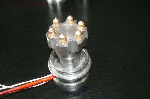 Multi Tip Hot Nozzle